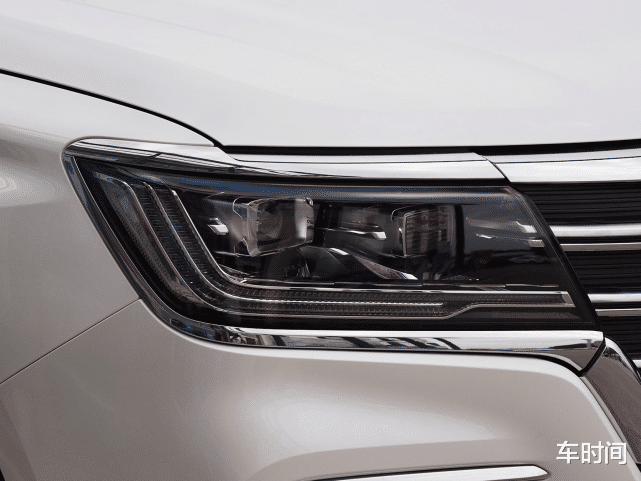 荣威rx8|50万档次卖15万！比普拉多大一圈，起步2.0T，却比汉兰达厚道10倍