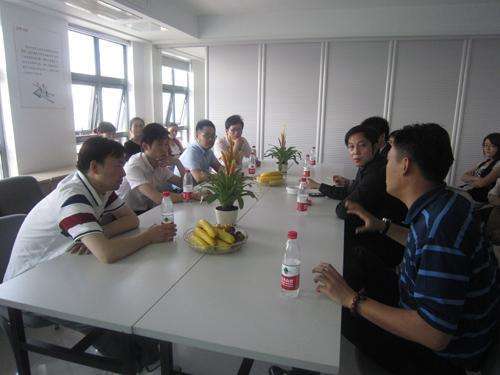 「」工作时，发现领导有这三类情况，可以尽早选择辞职