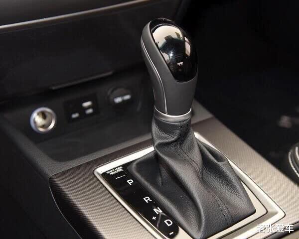 『国五标准』又降了，售价从14.98万跌到9.6万，车宽1米8油耗7，买速腾后悔了