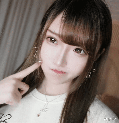 腐团儿|腐团儿直播间榜一福利，线下真人约面，这钱刷的不亏