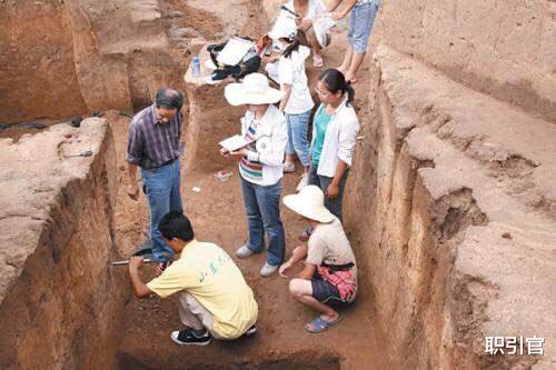 「」大学里面这7个专业很坑，就业前景不太好，学弟学妹谨慎报考！