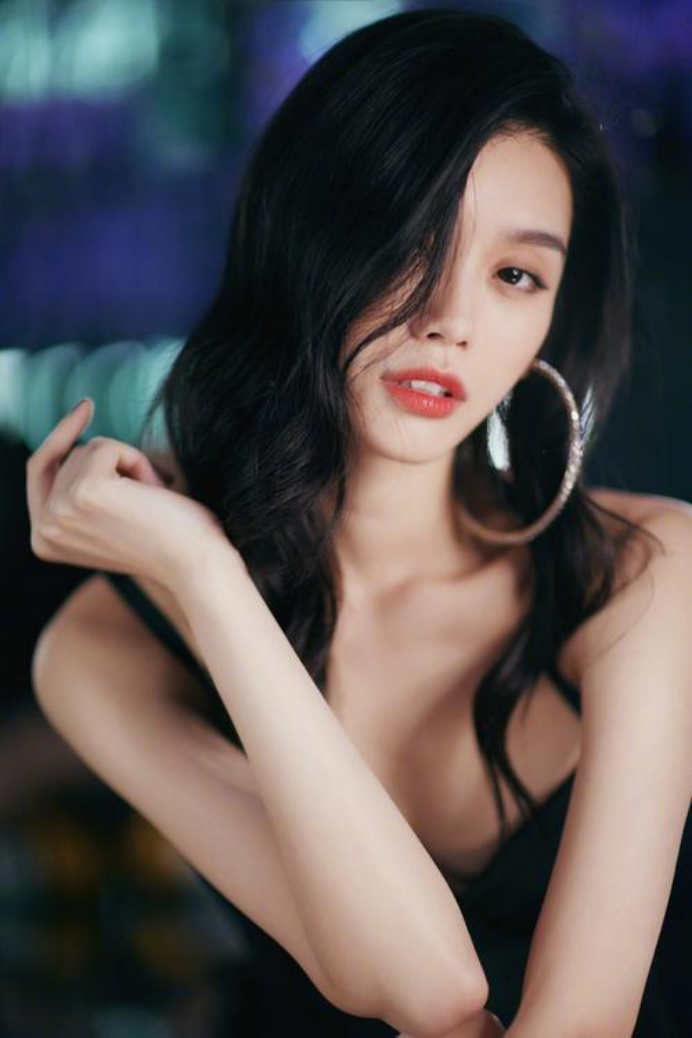 奚梦瑶|奚梦瑶终究还是沦为了“生育机器”,二胎显怀,婆婆遣散其工作室