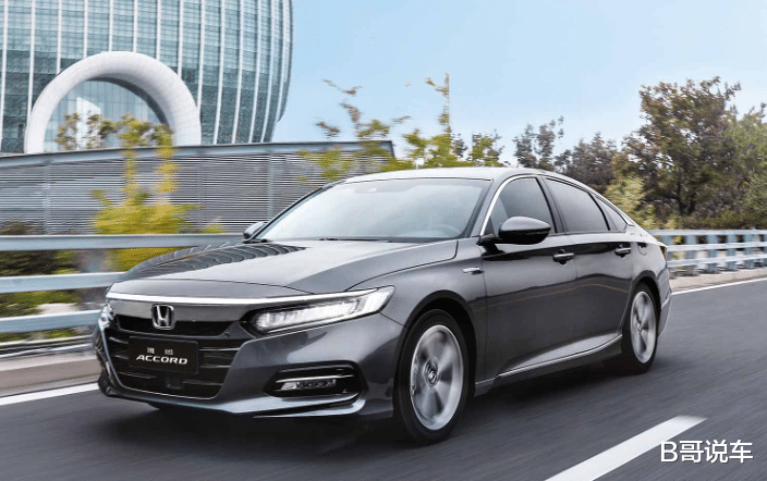 本田雅阁■刚上市就被骂惨,现却月卖18000台!关键仅16万实力还碾压同级!