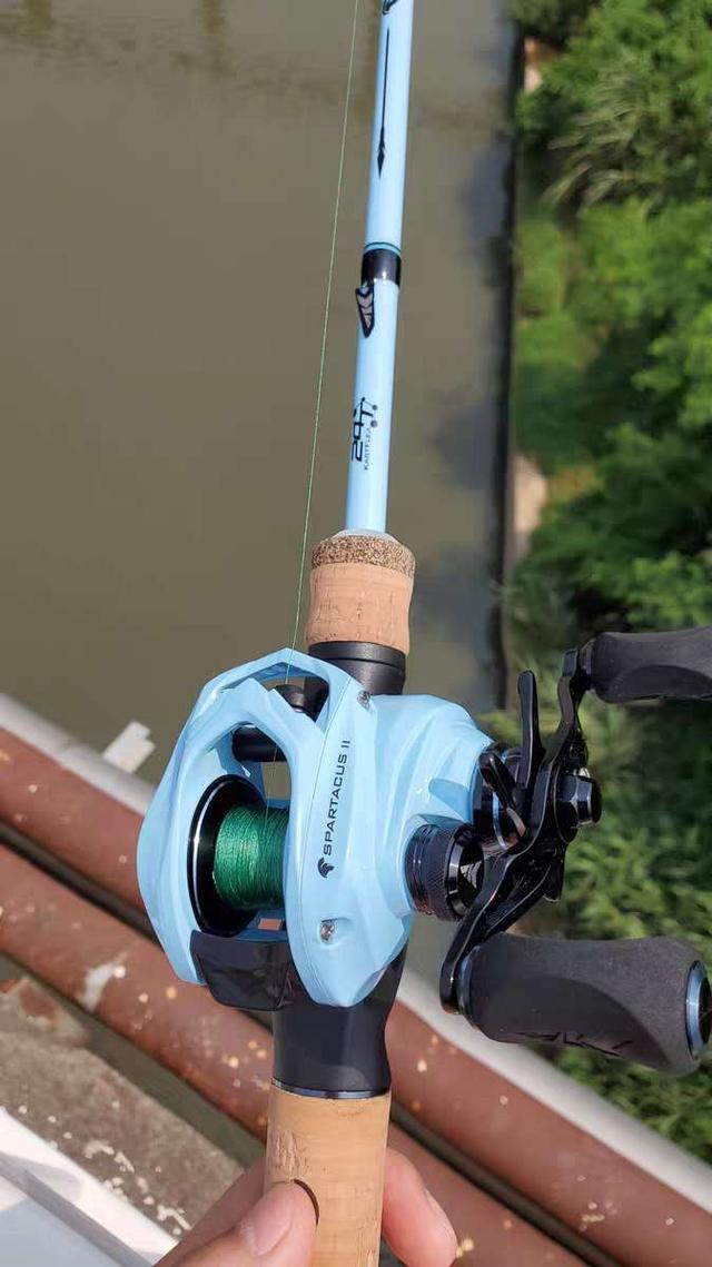 |冬季路亚别一味钓深水,这四个位置很藏鱼,几分钟就上鱼