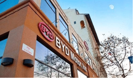 【富士康】富士康“后悔”了？撤离中国“远走”海外 如今却有家“回不了”