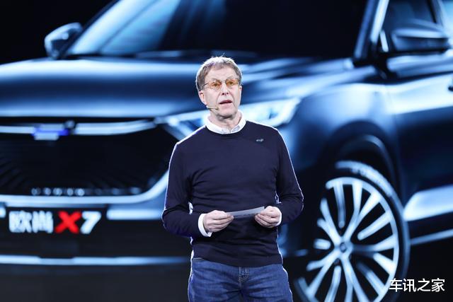 「长安汽车」了不起的\长安制造\，一公里油耗4毛1，关键还质保到报废