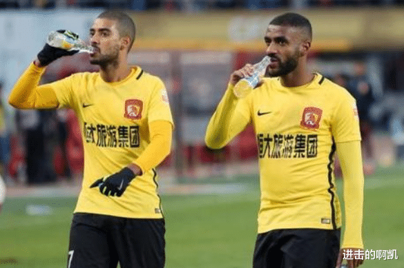 #塔利斯卡#巴西国脚降薪6000万也要与中国续约，胡尔克：我就在中国踢球！