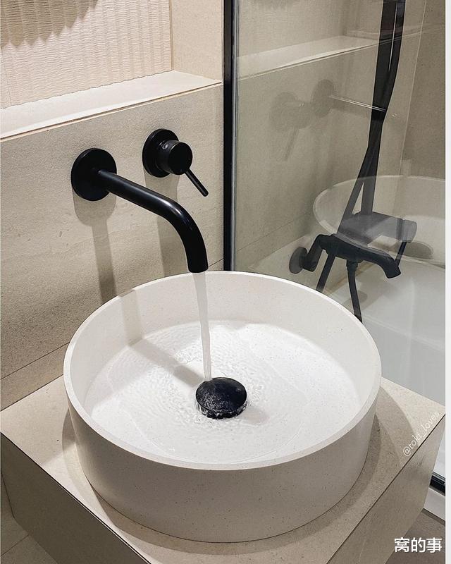 『电影』韩国夫妻晒出80㎡婚房，引数万人关注，精致温馨，堪比电影中场景