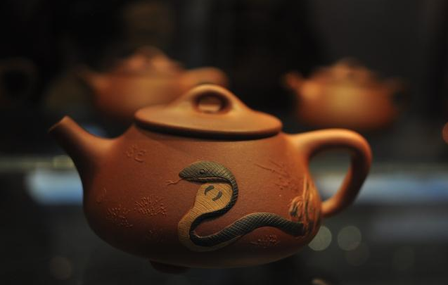 文玩@紫砂壶鉴定五大要素，独家养护三大古法，代代相传，满堂存香