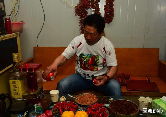 辣椒|“中国辣王”李永志：5斤辣椒配白酒，破吉尼斯纪录，后来怎样？