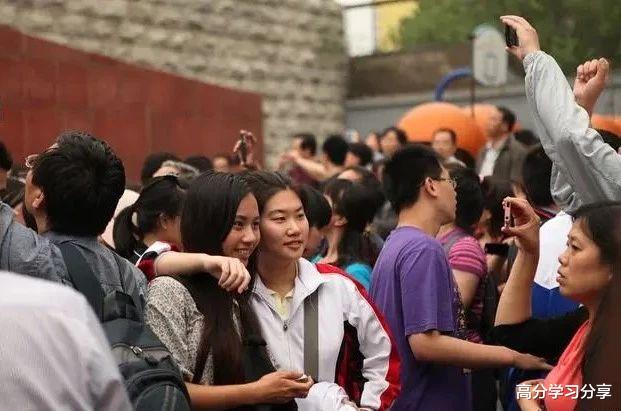 #高考#高三学生注意：这四个坏习惯不改，再怎么努力也很难考上好大学！