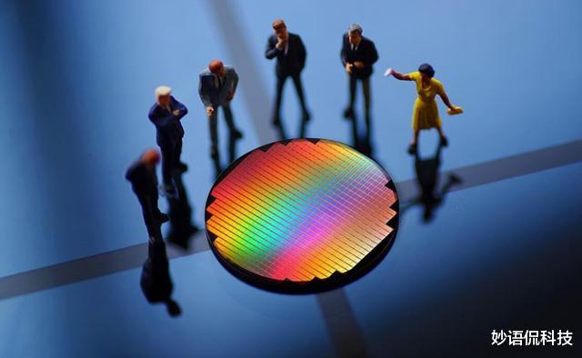 芯片|华为接二连三迎来好消息，有关于芯片、系统，这一切来得太快了