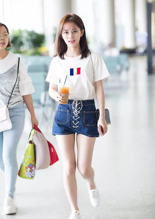 [鞠婧祎]鞠婧祎上综艺太假遭群嘲，想笑不敢笑，还要避开五官