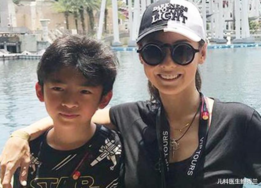 张柏芝|张柏芝要给儿子改姓，谢贤谢霆锋父子齐发声，还是谢贤说的话在理