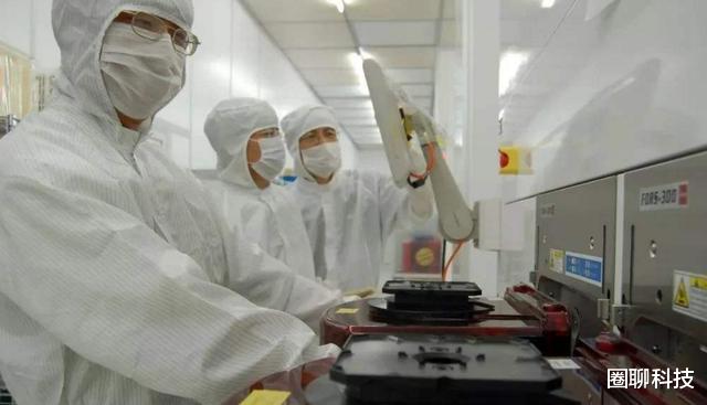 芯片|美国痛心疾首的芯片大神，60岁弃百万年薪归国，让中国芯走向世界