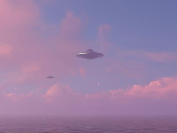 UFO|美国佛州UFO目击：12米长无翼长方形飞船，操纵方式违背物理定律