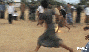 发型|“姑娘,风大了就别穿裙子了!不然会原形毕露的!”哈哈哈~