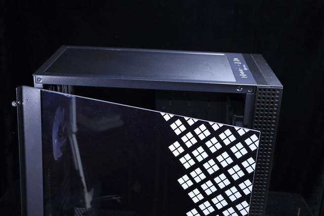 「机箱」实战装机——i5 10400 有 i7 9700K 几成功力？