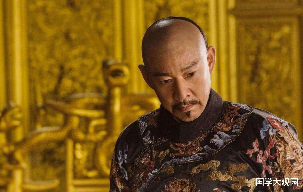 |和珅被判凌迟处死，急忙打开乾隆遗诏保命，可上面只写了3个字