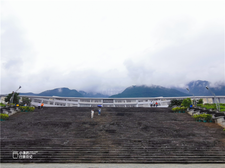 大理古城|被誉为云南最美大学之一，令众多游客羡慕，学生却嫌太“辛苦”