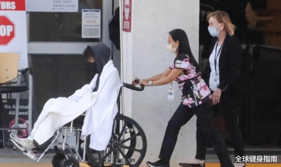 电影|43岁“黑豹”患癌去世引粉丝泪崩！评论区曝出了15000条他的“秘密”