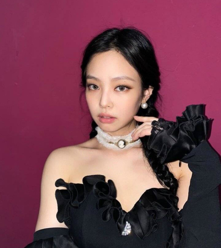 腰带|Rose的腰真细啊，Jisoo的发带都可以拿来当腰带