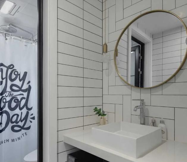 |将洗手台装在厕所外，究竟是鸡肋还是真好用？今天算是长见识了