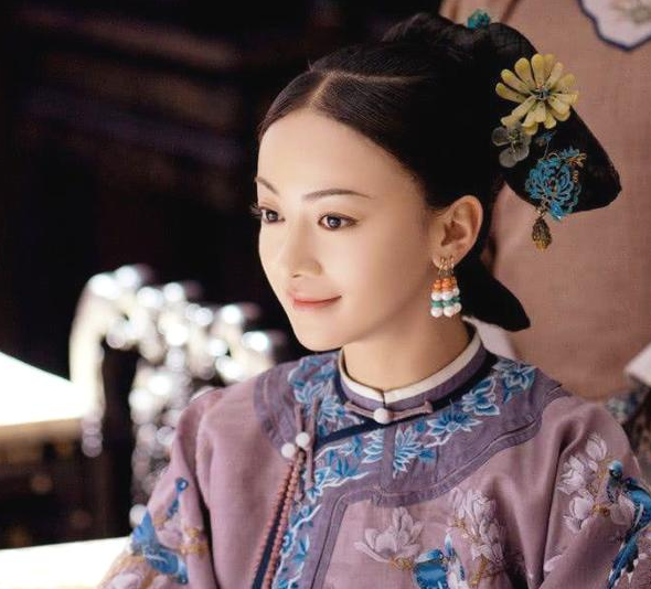 『吴谨言』吴谨言：出道八年才火，太瘦旗袍都穿不满，新剧演技全靠吼？