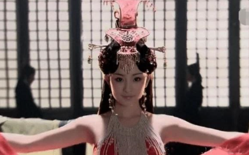 「杨幂」杨幂21岁时有多撩？扮演“舞姬”美若天仙，网友：“牺牲”真够大的