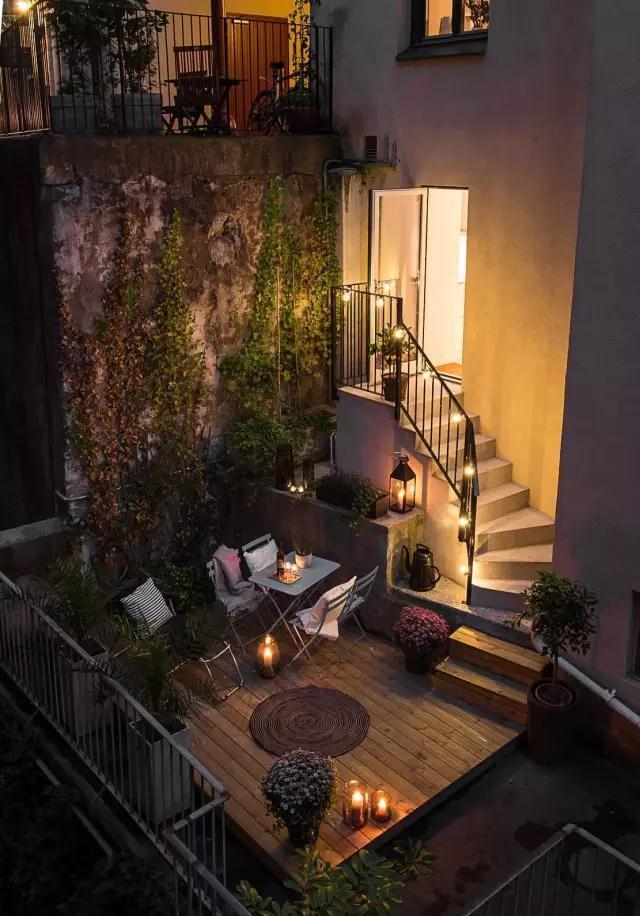 #装修预算#露台地面用什么铺好？这几种材质，漂亮和实用全有了！