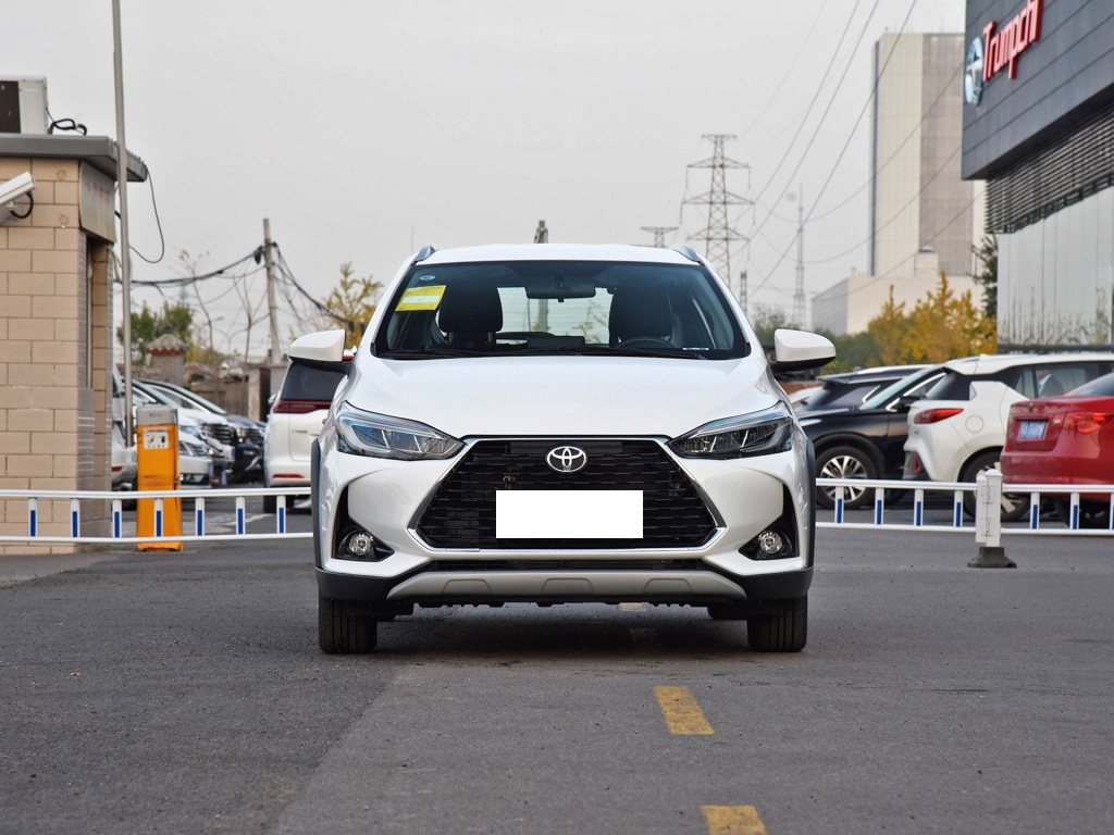 「丰田致炫」致炫成功了，落地才7.5万，配置增加一大堆，关键10 年开不坏