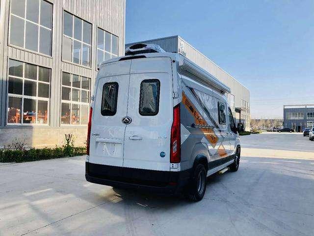 房车▲国六大通V90房车上市！高端B型房车，搭载6AT变速箱！仅25.98起售