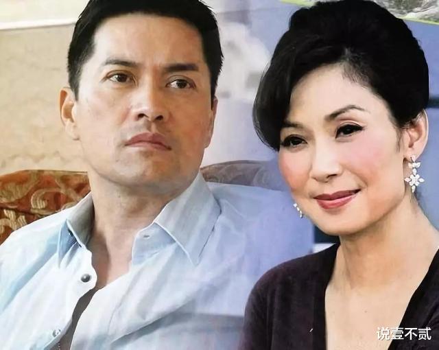 吕良伟▲63岁吕良伟近照曝光，身材如少年苗条，和三婚富婆老婆做慈善