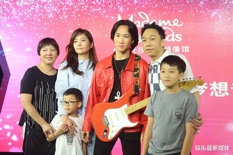 「黄家驹」黄家驹音乐激励过很多人，他的音乐也将，永远流传下去