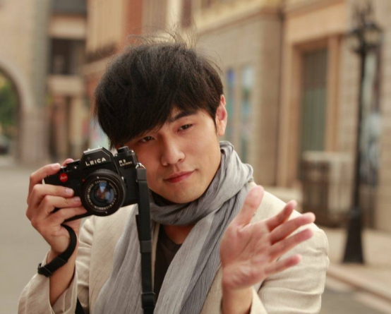 刘宪华|周杰伦在华语乐坛是什地位呢？他有什么样的魅力呢？