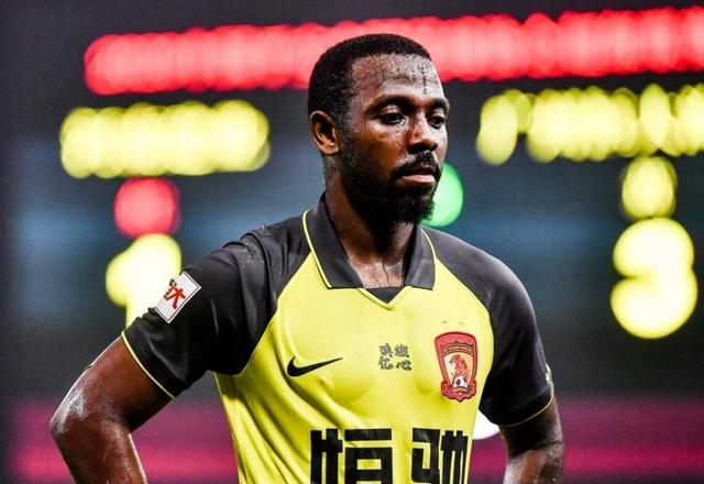 广州恒大|恒大搞定了：又一块石头落地，国足新归化国脚曝光