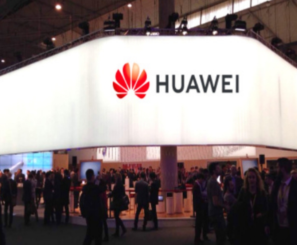 华为mate30|华为旗舰机“大降价”，华为mate30Pro跌至最低价，这是要清仓吗