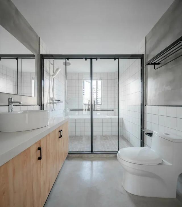 水帘洞：371m2现代极简别墅，舒适文艺的空间，安静惬意舒适