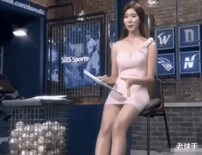 『韩国综艺节目』难怪韩国综艺节目大家都愿意看,女主持人\花样\太多了吧?能时刻\奉献\自己