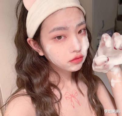 底妆|为什么美妆博主的底妆这么服帖,而你用粉底液容易斑驳、搓泥?