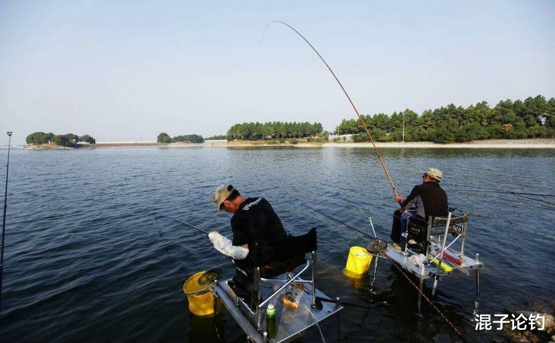 [玉米]天热了就用这几招钓鲤鱼，轻松爆护不是问题
