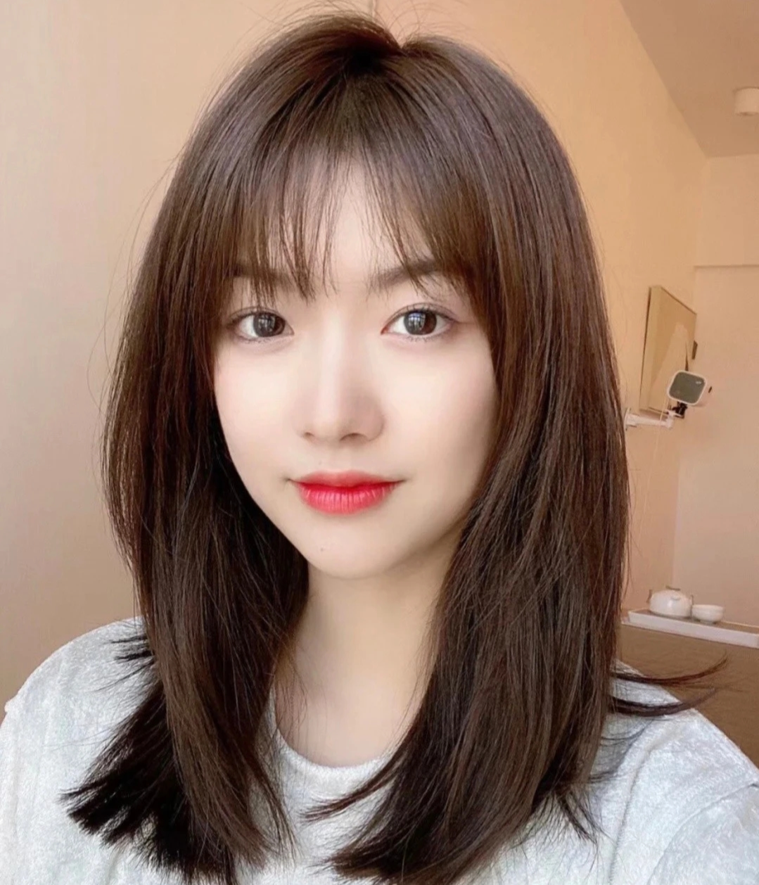 发型|“锁骨发”发型19款,一看就很喜欢,瘦脸时尚不夸张