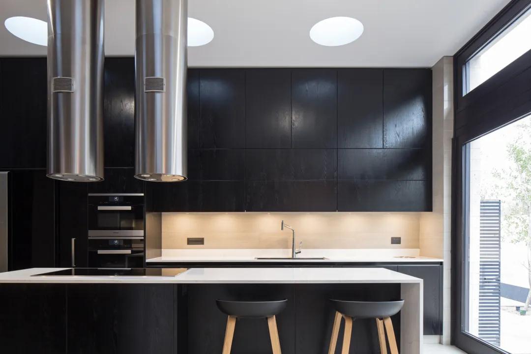 「」你有真的了解过厨房的设计吗？厨房仅仅是需要灶台就可以了吗