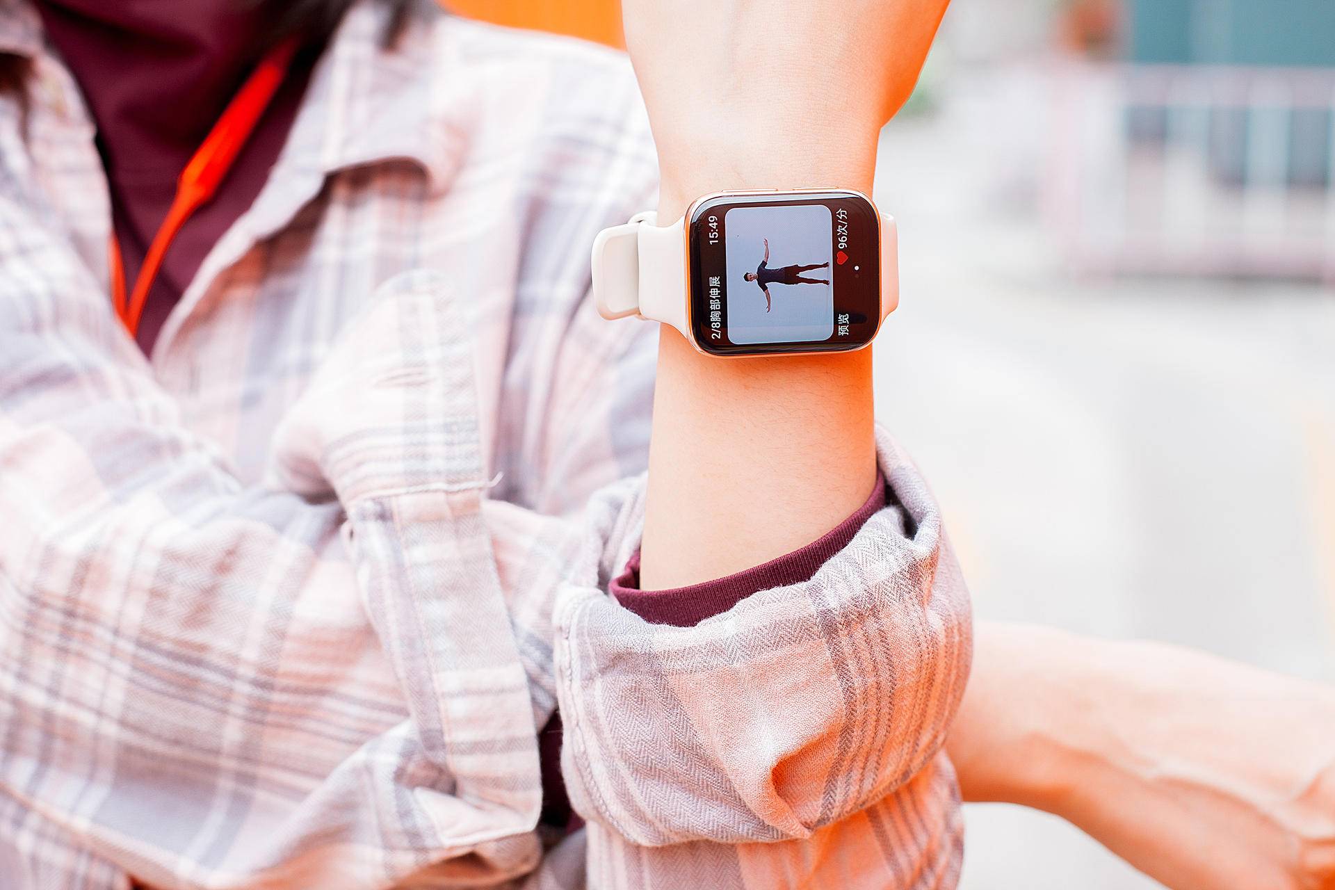 『智能手表』智能手表圆形和方形有何不同?一文带你了解其中差别