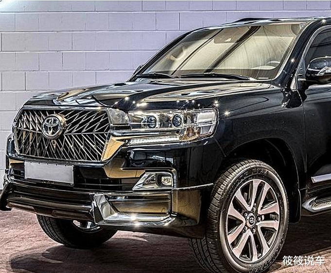 「陆巡」终于来了！丰田新添“越野猛兽”，气势赶超路虎揽胜，搭5.7LV8