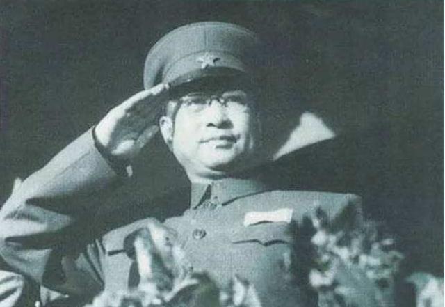 老照片|陈赓酒后吐真言,毛泽东听完大怒,为何后来却夸赞陈赓说得对?