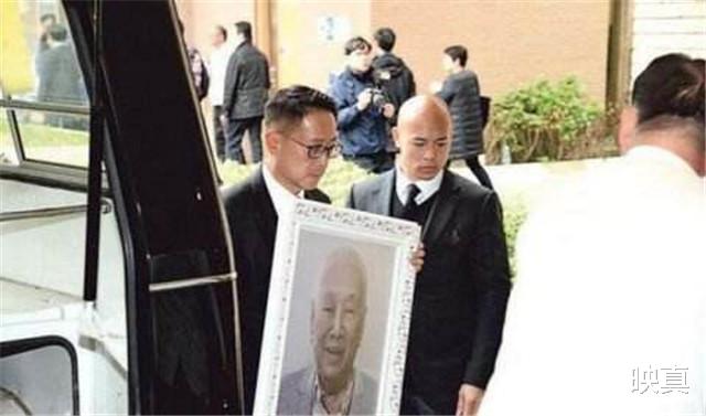 映真|香港船王病逝，遗产供15位受益人每月领200万，至少可以领1750年