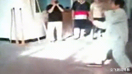 「李连杰」太极大师为何总被打倒？李连杰告诉你：武术就是花架子