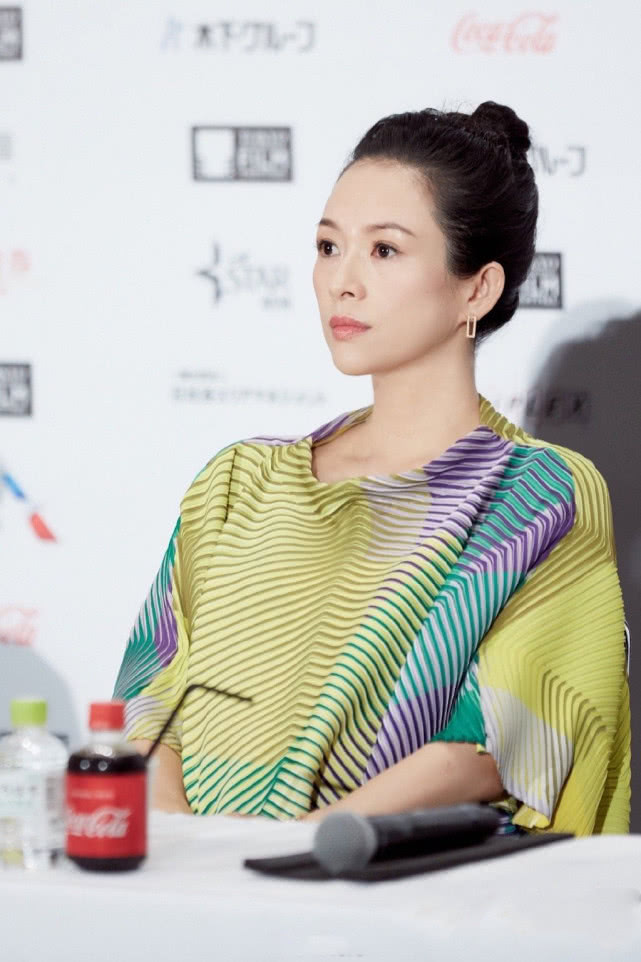 章子怡@章子怡两次嫁豪门都失败，分手真相被无情拆穿，难怪只能嫁给汪峰