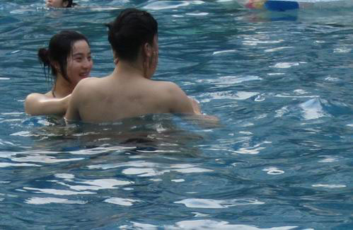 [王学兵]王学兵三任妻子个个都是绝色美人，难怪连范冰冰都入不了他的眼